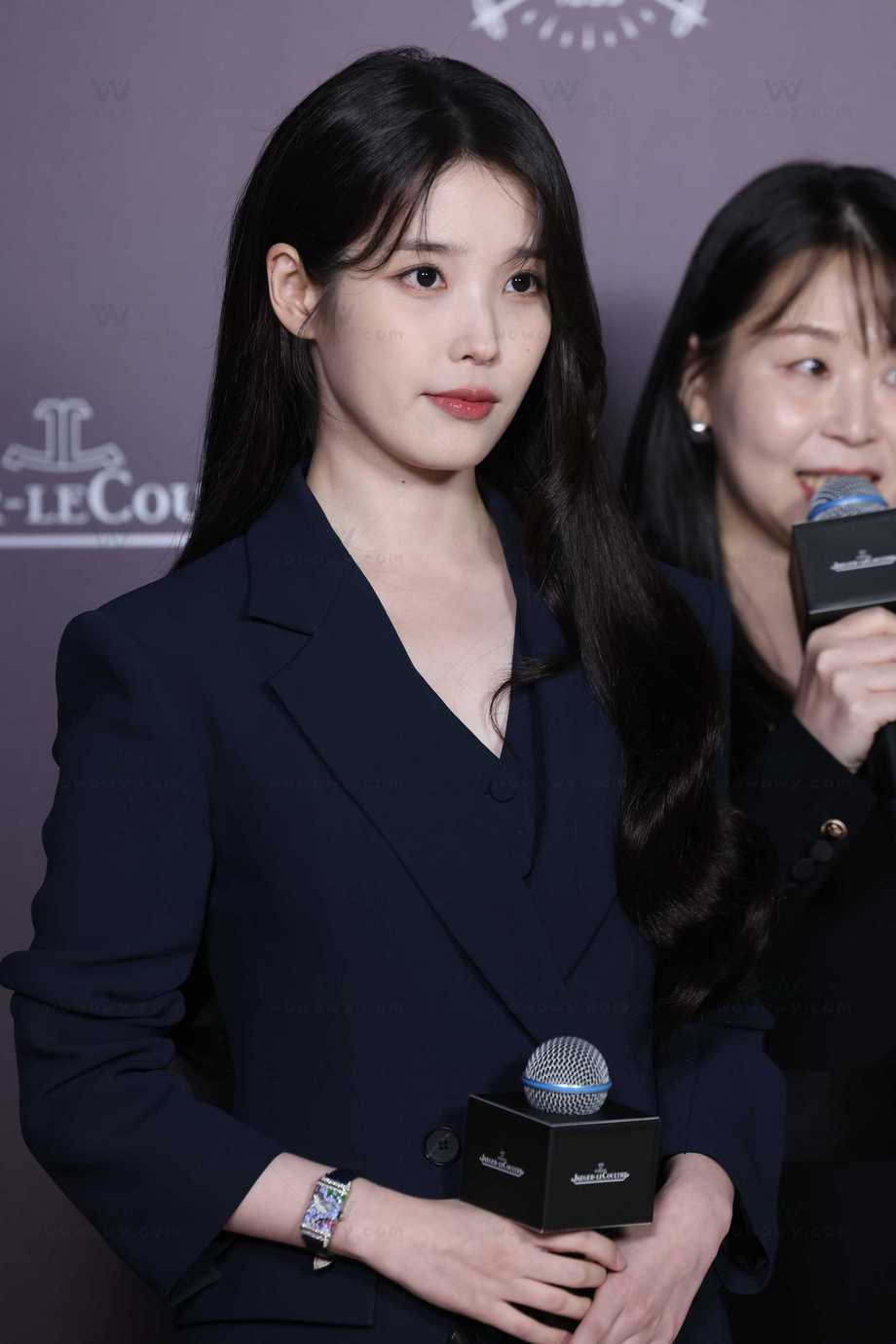 260909IU李知恩Jaeger‑LeCoultre 积家品牌活动机位1 帖子封面图