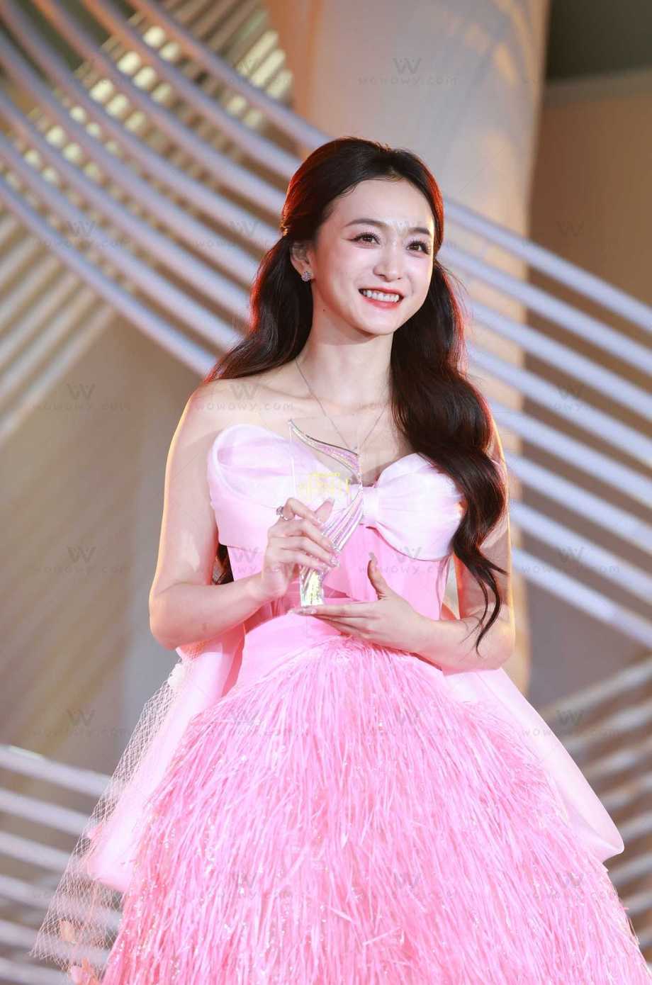 何泓姗Madame Figaro 费加罗 Herself 之夜 帖子封面图