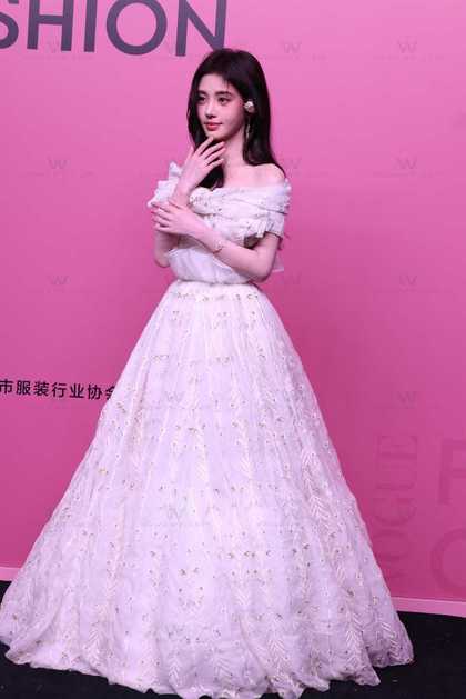 鞠婧祎VOGUE 时尚之力盛典