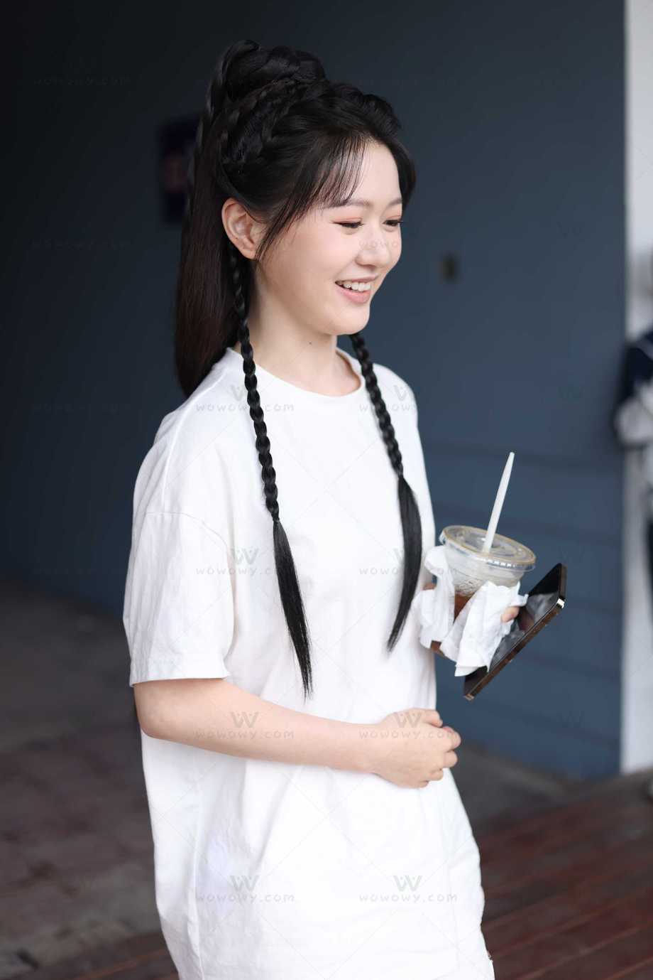 240616范静雯横店出妆 帖子封面图