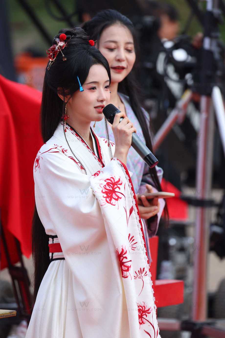 至春禾开机图频