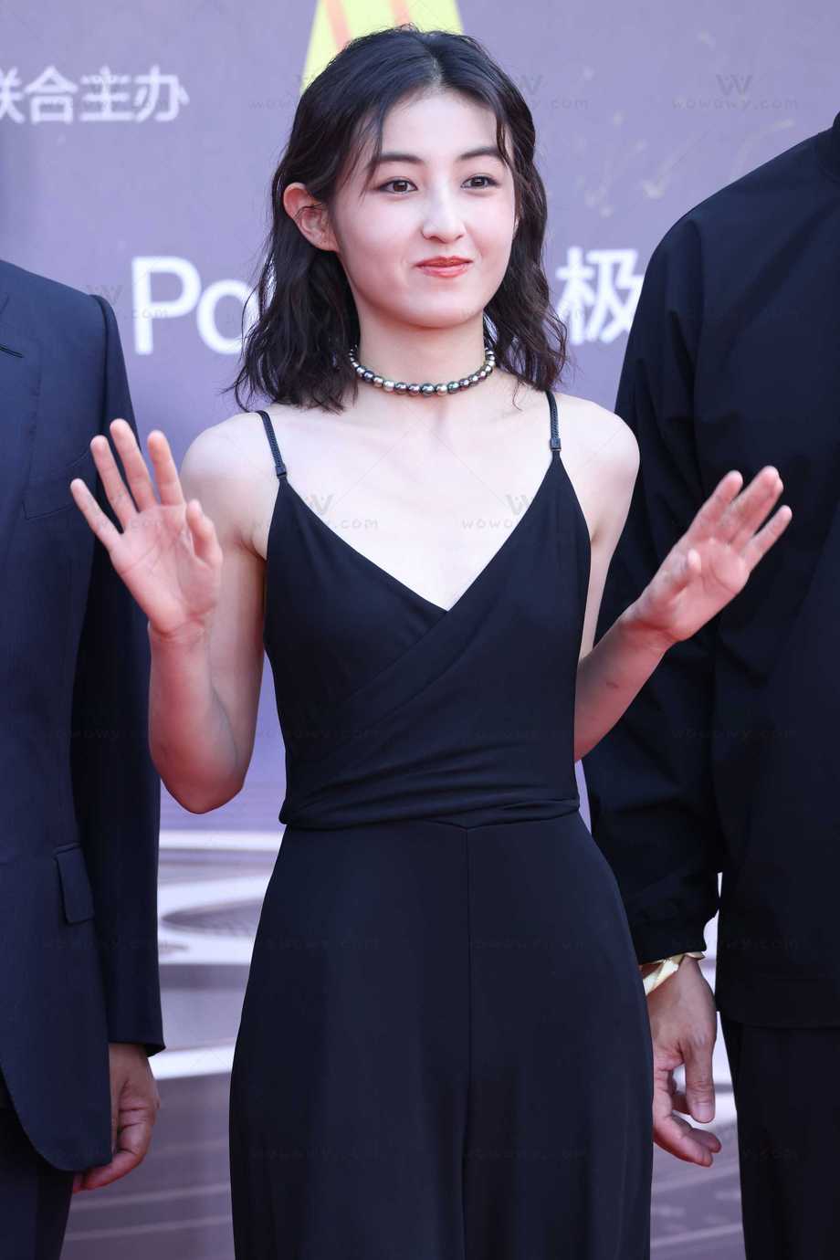 230610张子枫红毯相机原图