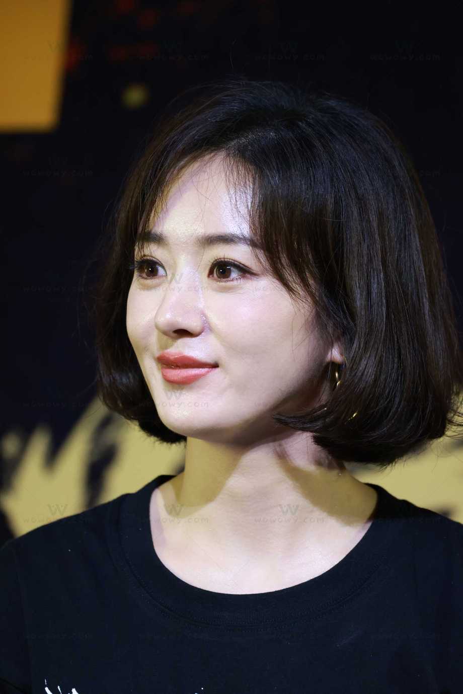 240928赵丽颖追剧团