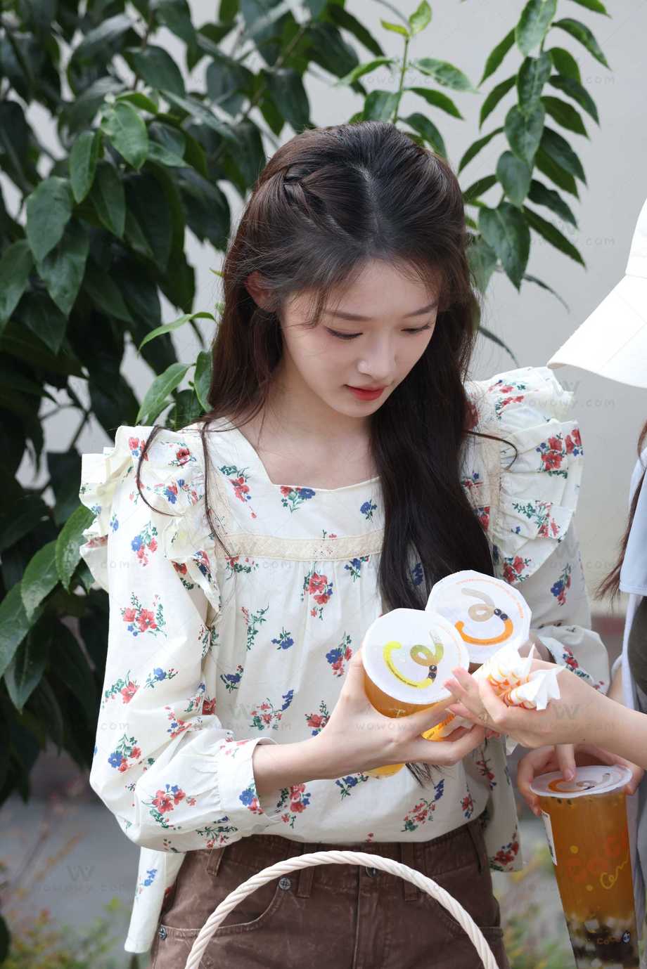 260807李雨真杀青活动现场 帖子封面图