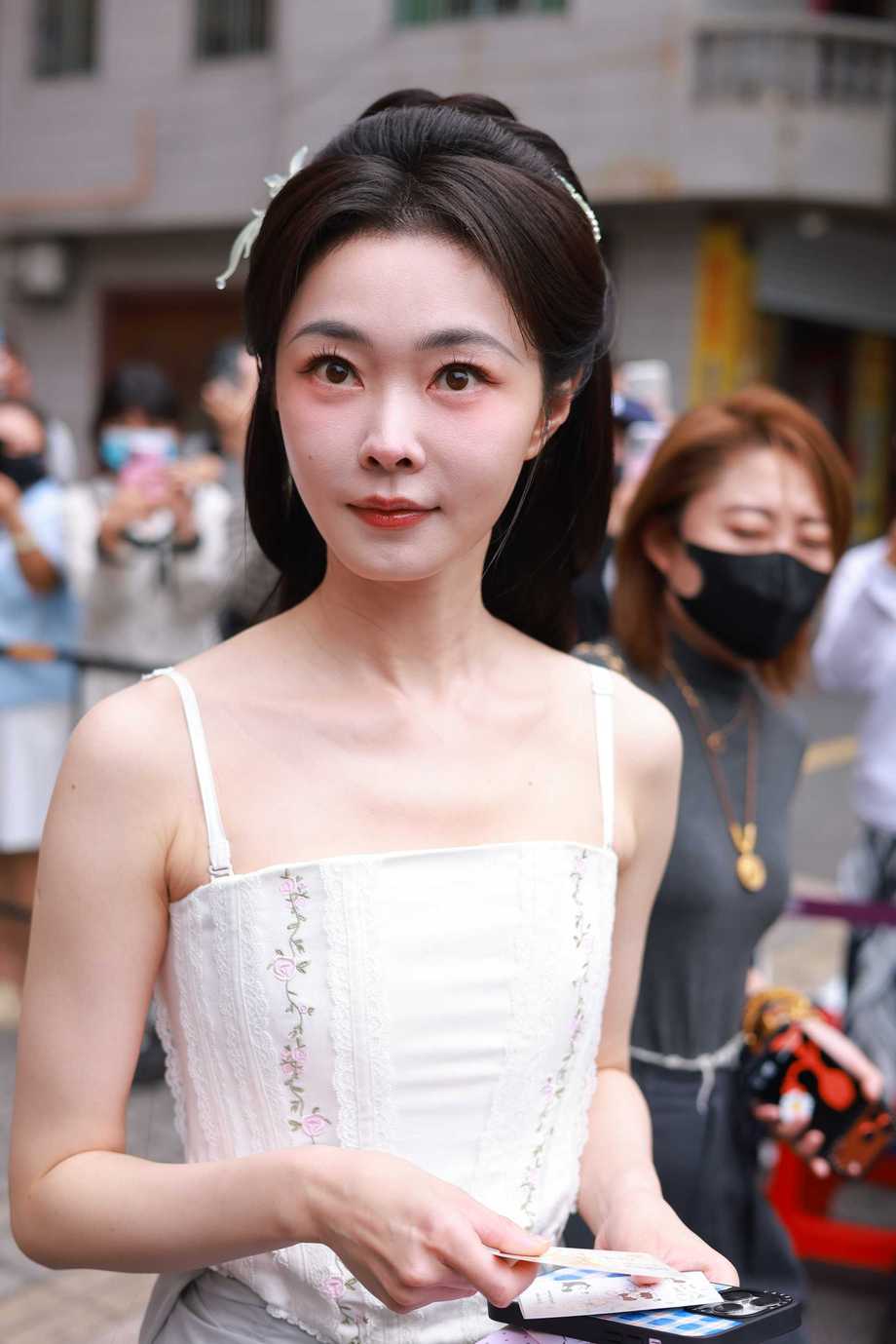 260920宋轶横店出妆 帖子封面图