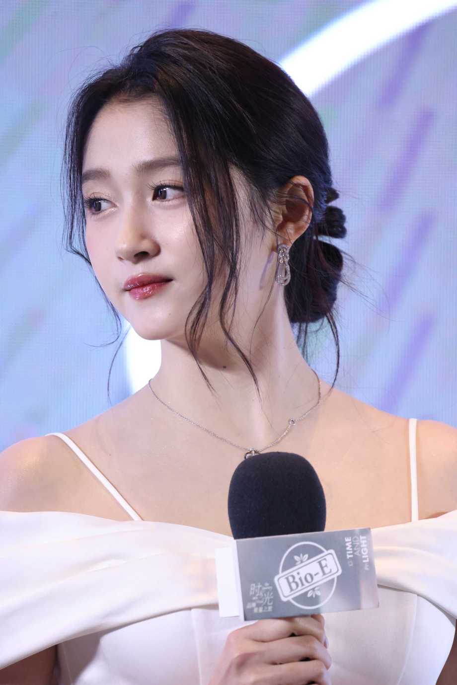 关晓彤Bio‑E 品牌发布会172p 帖子封面图