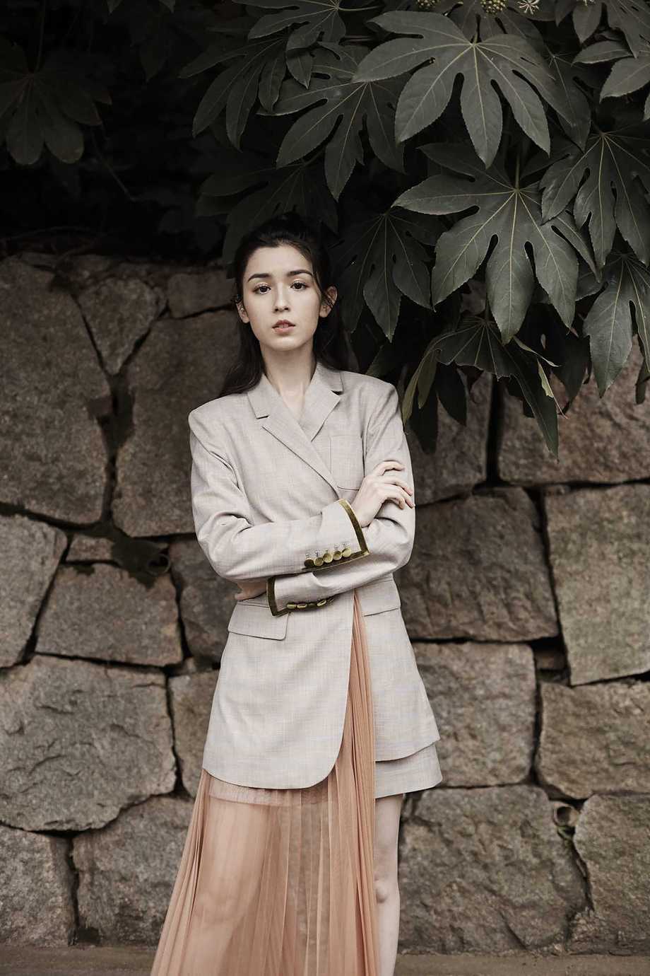 哈妮克孜户外时尚外景写真原图283p 帖子封面图